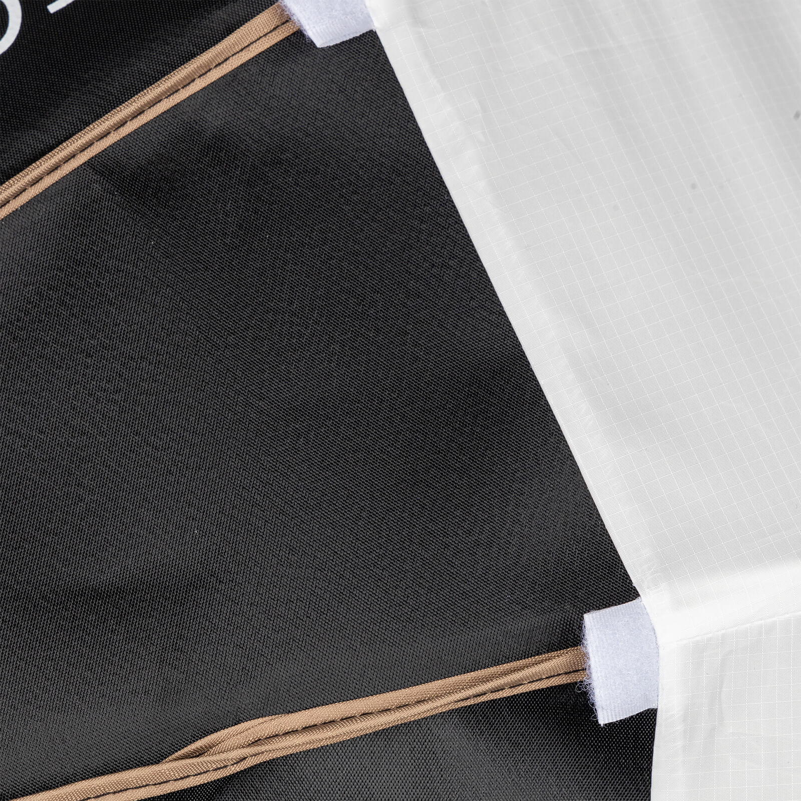 SmallRig 3754 Softbox Lantern RA-L65 65 cm, Montura Bowens, Unghi 270 Grade, Quick Setup, Include Barn Doors - imagine 7