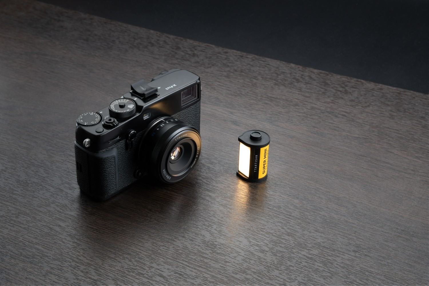 Lumină LED TTArtisan în stil vintage, design inspirat de film foto. - imagine 11
