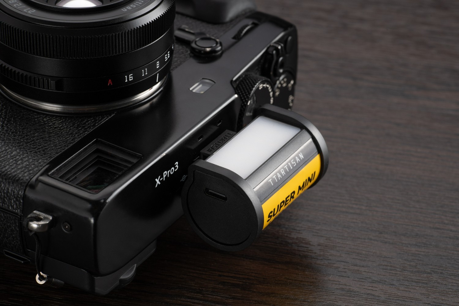 Lumină LED TTArtisan în stil vintage, design inspirat de film foto. - imagine 17
