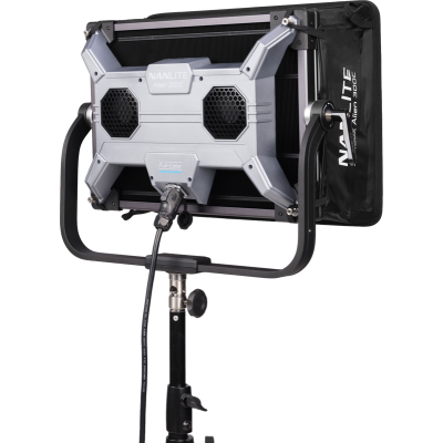 lumina video rezistenta la ploaie ip55