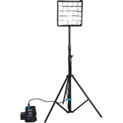 montaj panou led pavoslim pe stativ studio