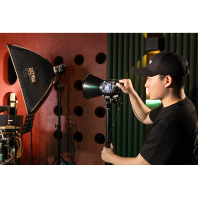 Avatar-Shop|Zhiyun Molus B300 COB Light Lampa LED, 300W, Bi-Color 2700K-6500K, 12400 Lux, Montura Bowens|Zhiyun