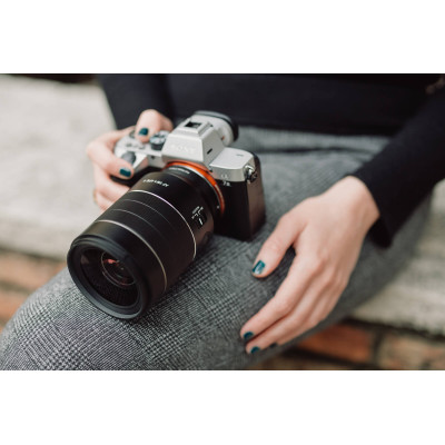 obiectiv wide angle 35mm f1.4 samyang generatia 2 pentru sony alpha