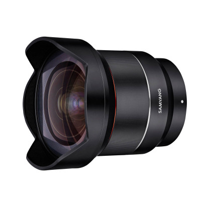 parasolar integrat si corp metalic samyang 14mm f2.8