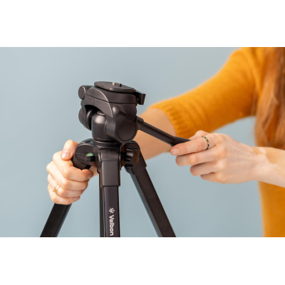 Avatar-Shop|Velbon EX-530 Trepied Foto-Video, Aluminiu, 3 Sectiuni, Cap Panoramic 3-Way, Inaltime Maxima 156cm, Greutate Sustinuta 2kg|VELBON