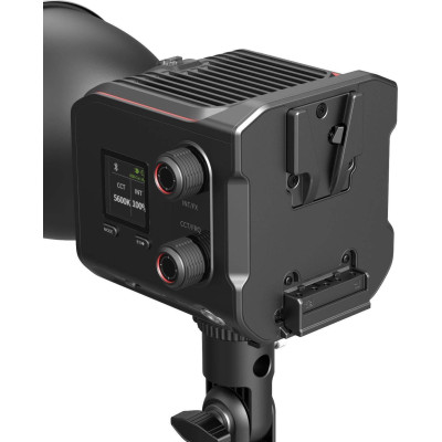 SmallRig RC 100B utilizata cu baterie V-Mount pentru portabilitate maxima
