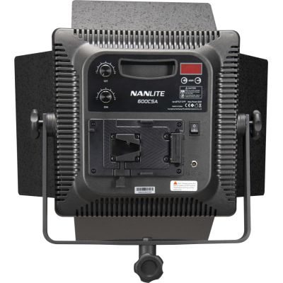 Avatar Shop|Nanlite 600CSA Panou LED Bi-Color, 36W, 3200K-5600K, 3245 Lux, Montura V-Mount, Barn doors, Racire pasiva|Nanlite