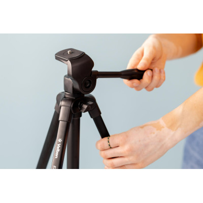 Velbon EX-330 Trepied Foto-Video din Aluminiu, Inaltime 145.5 cm, Sarcina 2 kg, Cap Panoramic 2-Way