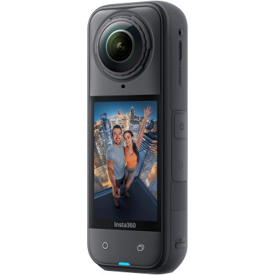 detaliu senzori si mod nocturn purevideo asistat de ai camera insta360 x5