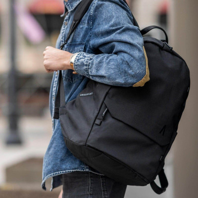 Boundary Rennen Classic Daypack Rucsac Laptop 22 l, Compartiment 16-17", Impermeabil YKK, Negru