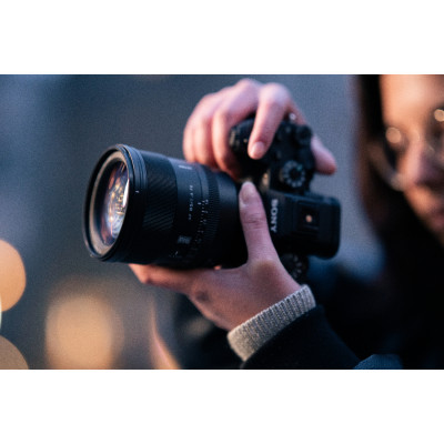 Avatar Shop|Viltrox AF 85/1.4 FE Obiectiv Autofocus Montura Sony E, Distanta Focala 85mm, Deschidere F1.4, Motor Focus VCM|Viltrox