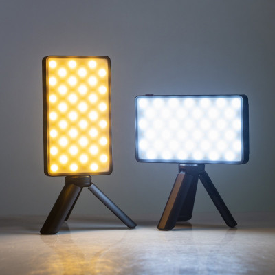 Avatar Shop|Viltrox Weeylite RB9 Lampa LED RGBW Portabila, 108 LED-uri, 2500K-8500K, Baterie 3000mAh, Montura 1/4"-20|Viltrox
