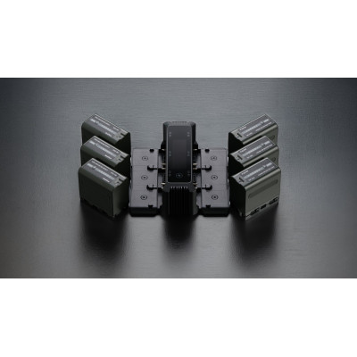 Avatar Shop|Tilta Statie Incarcare Pliabila NP-F/L-Series, Kit 6 Baterii NP-F970, 6 Canale, Fast-Charge, Display TFT, Incarcator 100W|Tilta