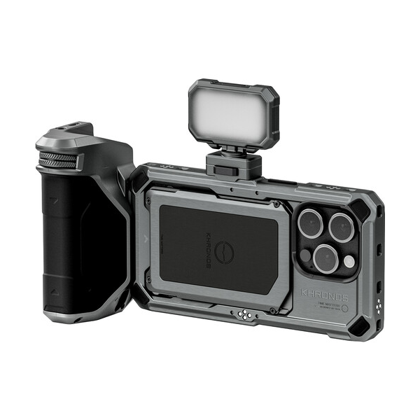 Tilta Khronos iPhone 15 Pro Basic Kit, Gri Spatial, Cu Baterie, Suport Focus PD, Lumina LED Mini Daylight, CRI 95