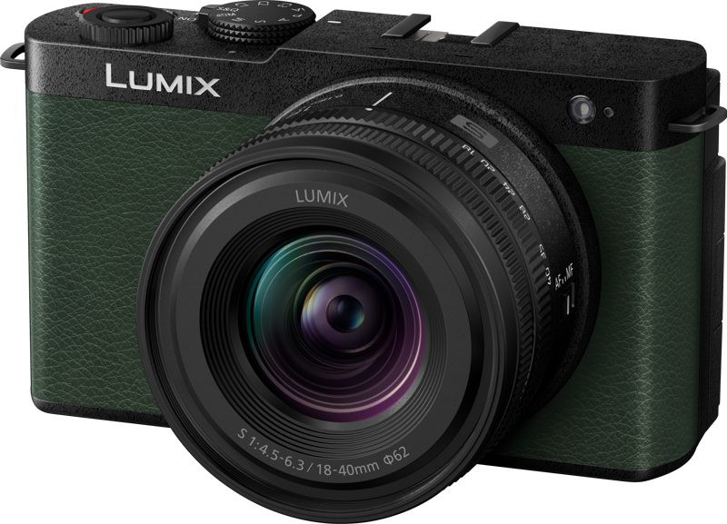 Panasonic Lumix S9, Aparat Foto Mirrorless Full-Frame, Kit Obiectiv 18-40mm F/4.5-6.3, Dark Olive, 24.2MP, Stabilizare 5 Axe