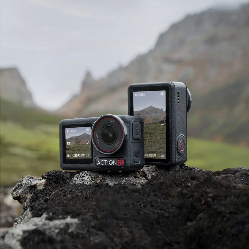 camera actiune dji osmo action 5 pro adventure combo pachet complet cu 3 baterii si selfie stick