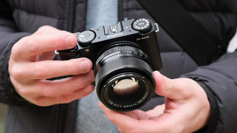 aparat foto mirrorless fujifilm x-m5 body negru senzor 26.1 mp vlogging 6.2k