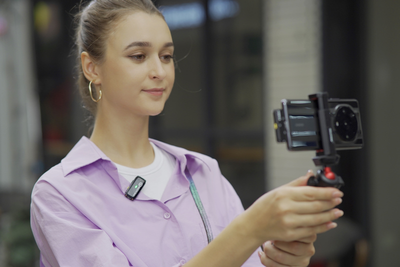 microfon wireless lavaliera hollyland lark c1 duo pentru iphone lightning