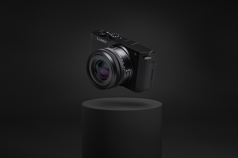 kit panasonic lumix s9 jet black cu obiectiv super zoom 28-200mm full frame compact