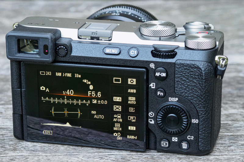 sony a7c ii ecran tactil articulat vizor oled compact full frame design elegant