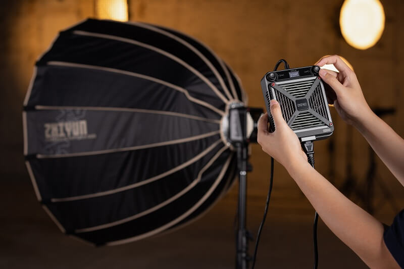 zhiyun molus g200 panou control si sistem racire dynavort