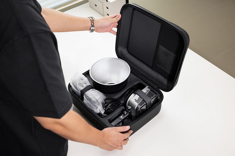 zhiyun molus g200 panou control si sistem racire dynavort