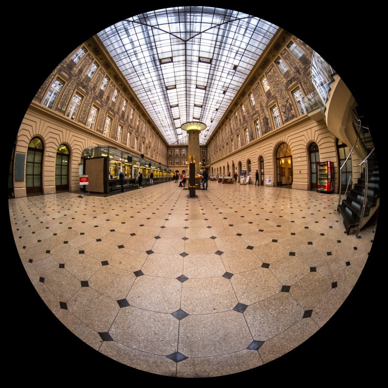 Laowa 4mm f/2.8 Fisheye, Montura MFT, Unghi 210 Grade, Diafragma f/2.8, Focalizare Manuala, Constructie Metalica