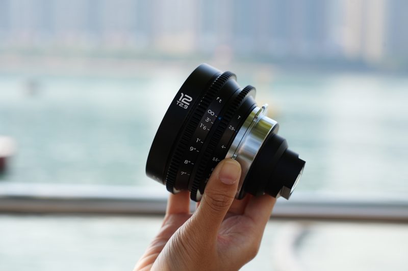 Laowa 12mm T2.9 Lite Zero-D VV Cine Lens, Montura Arri PL, Unghi 122°, Tehnologie Zero-D, 610g