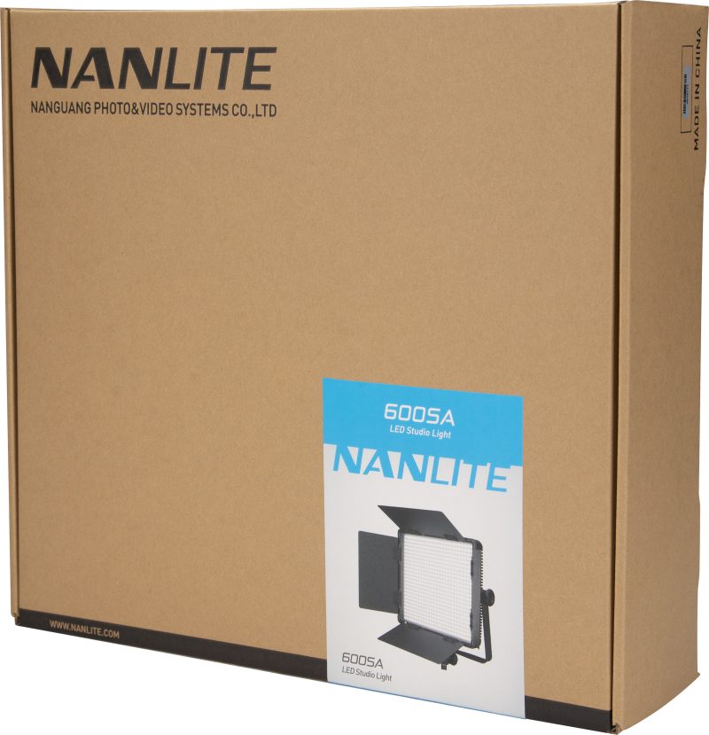 Nanlite 600DSA Panel LED, 5600K, DMX, CRI/TLCI 95/93, 4536 Lumeni, Alimentare AC/V-Mount