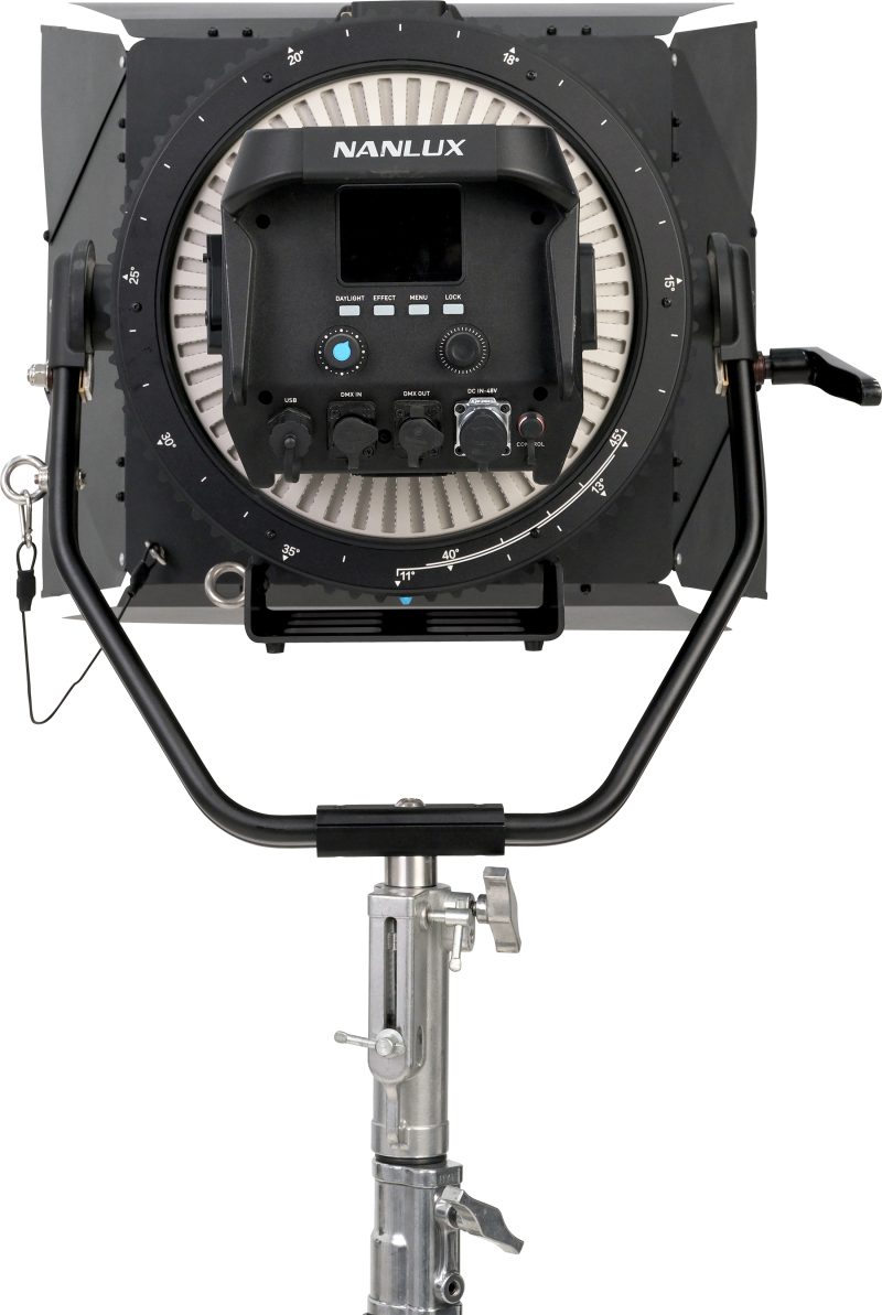 NANLUX FL-35YK Fresnel, Montura NL, Compatibil Evoke 1200, Unghi Fascicul 11-45 Grade, Jug Centrat