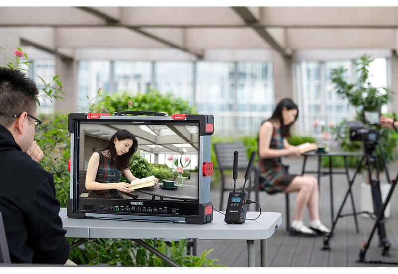 monitor video seetec p215 pro-co cutie protectie aluminiu integrata