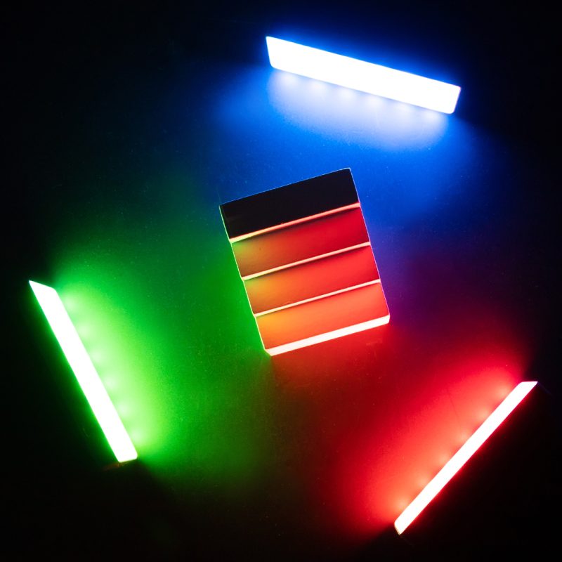 SmallRig 3808 RM120 Lampa Video RGB, Baterie 5000mAh, Autonomie 180 Minute, CRI 98+, Temperatura Culoare 2500K-8500K