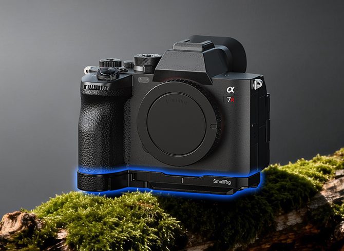 SmallRig 6704 Advanced Cage Kit, Sony Alpha 7R VI, Carcasa Protectie, Maner Lateral, Maner Superior, Placa Arca-Swiss