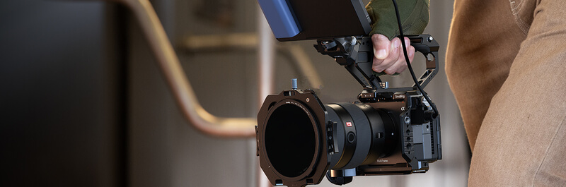 SmallRig 6774 Advanced HawkLock Cage, Pentru Sony FX5, Cadru Modular, Montura Arca, Sina NATO