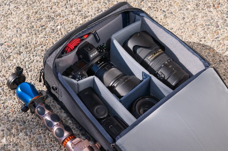 Think Tank Stash Master L, Cub Foto, Capacitate 13 Litri, Divizoare Reglabile, Interior Velex, Acoperire DWR