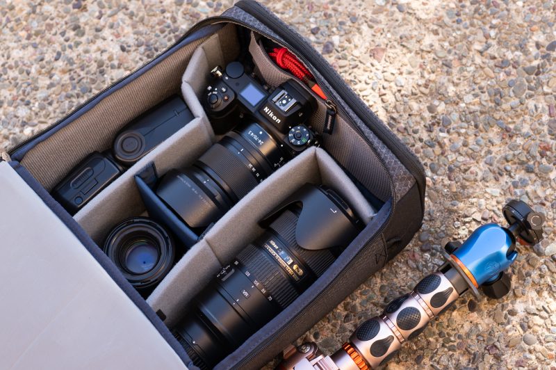 Think Tank Stash Master L, Cub Foto, Capacitate 13 Litri, Divizoare Reglabile, Interior Velex, Acoperire DWR