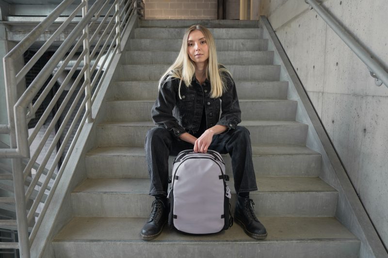 WANDRD STRATUS Photo 18L, Rucsac Foto Urban, Uyuni Purple, Compartiment Laptop, Separatoare Ajustabile