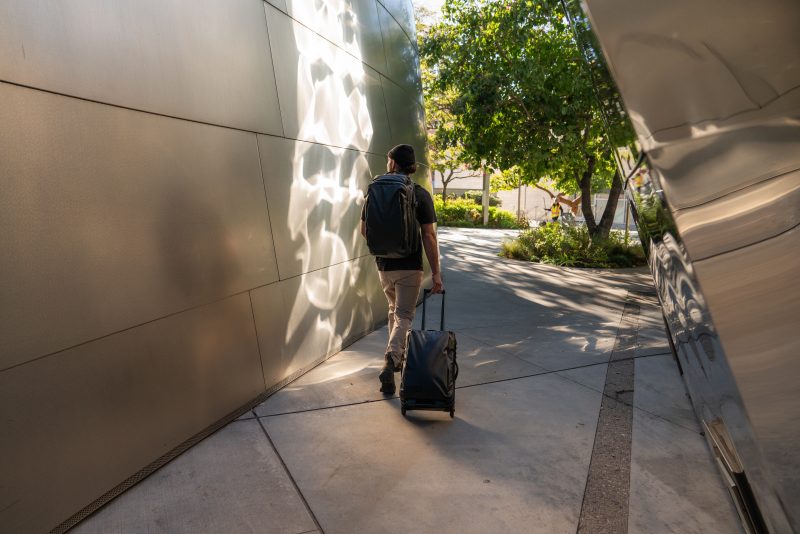 WANDRD Transit Carry-On, Geanta Troler pentru Echipamente Foto-Video, Bagaj de Cabina