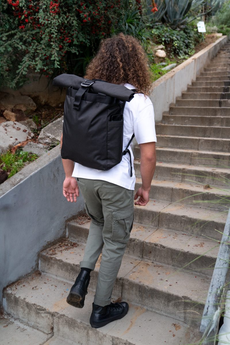 WANDRD Tote Backpack, Geanta Tote Transformabila in Rucsac, Husa Laptop Detasabila, Sistem Prindere Chei