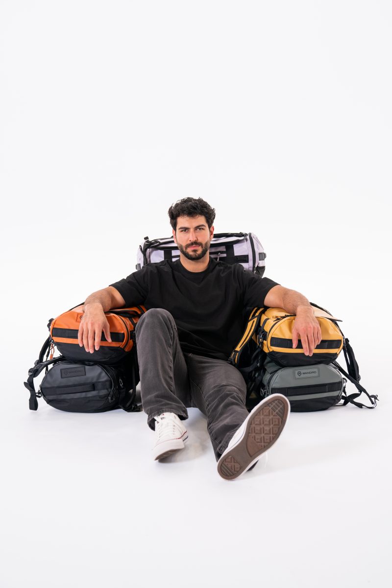 WANDRD CARRYALL Duffel 30L, Geanta Duffel Convertibila, Culoare Uyuni Purple, Rezistenta la Apa, Curele Detasabile