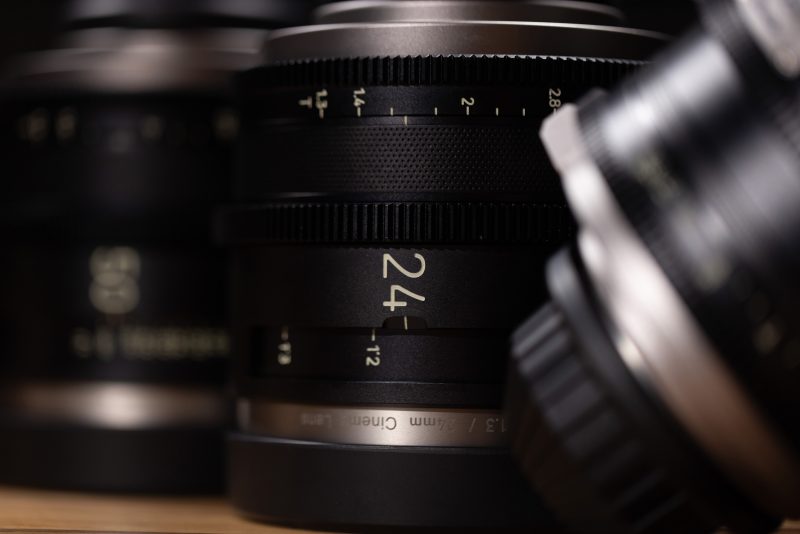 Samyang Xeen Meister 24mm T1.3 Sony E, Obiectiv Cine, Diafragma T1.3, Rezolutie 8K, Barilet Frontal Titan