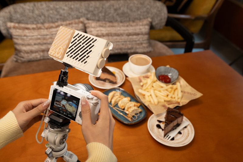 Zhiyun Fiveray M40 SE Combo, Lampa LED, 17100 Lux, 250 g, 2700K-8500K, CRI 95, Baterii 18650